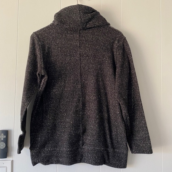 ROOTS funnel neck sweater size medium black and grey - Picture 2 of 9